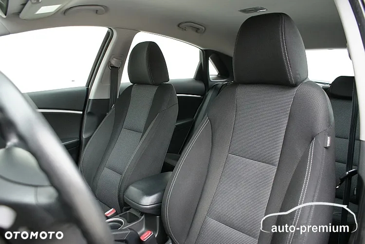 Hyundai i30 blue 1.4 Classic Navigation - 23