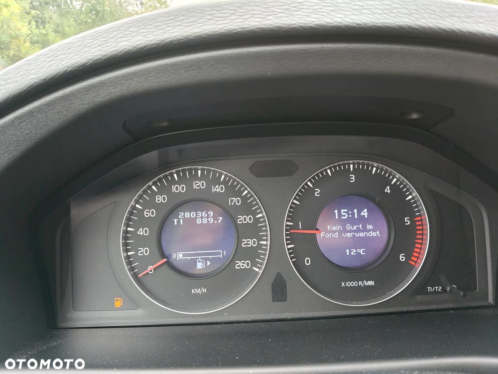 Volvo V70 2.0D Momentum - 29