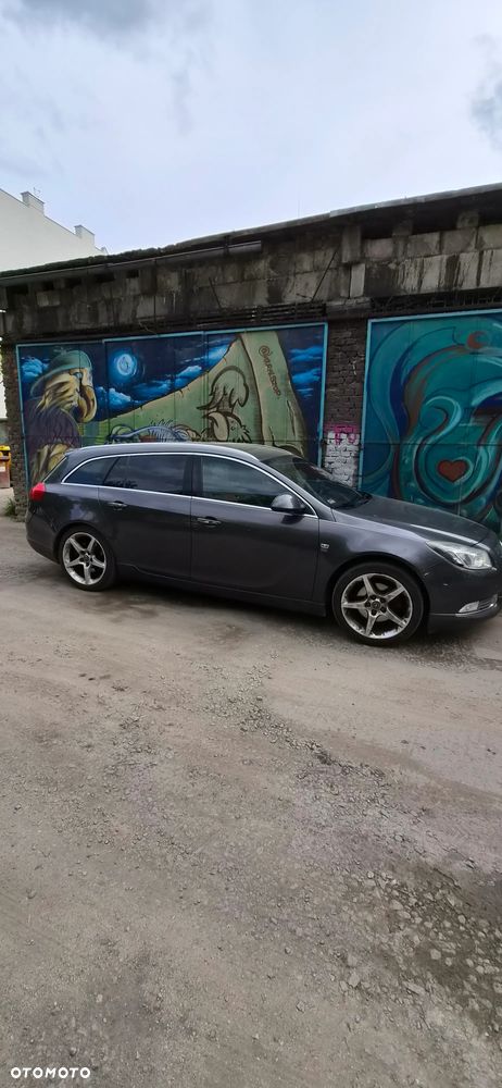 Opel Insignia - 1