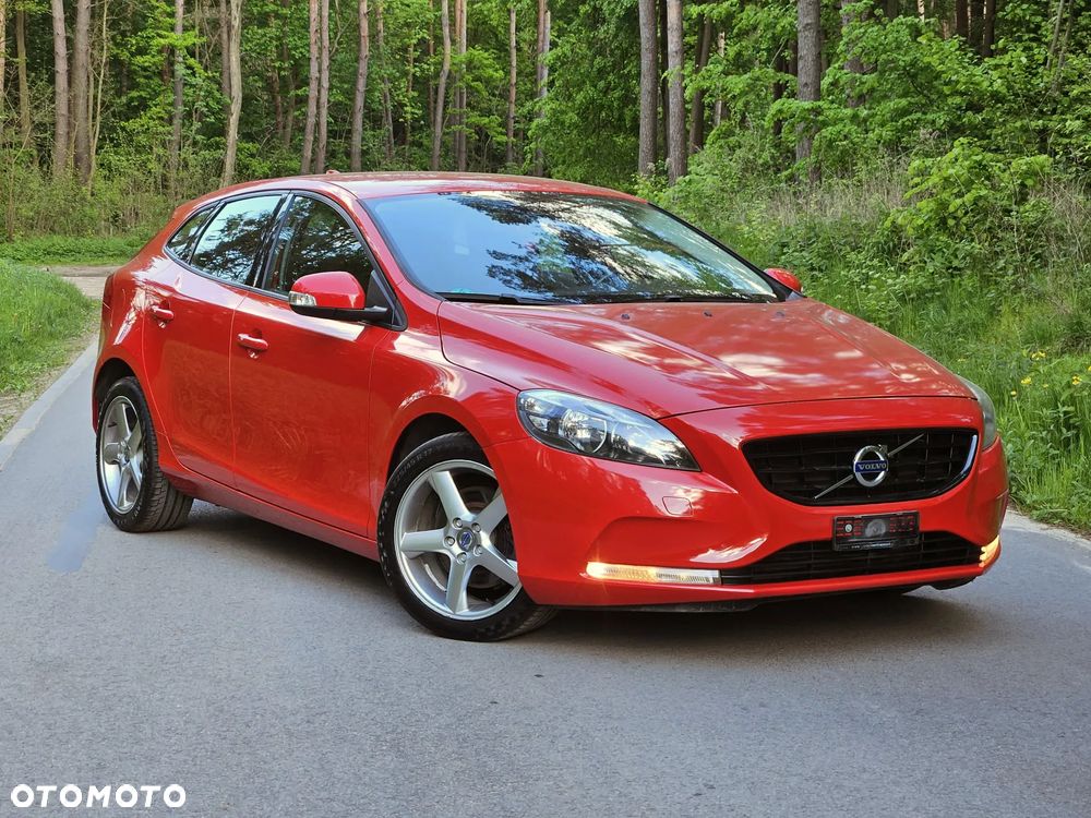 Volvo V40 T3 Momentum - 4