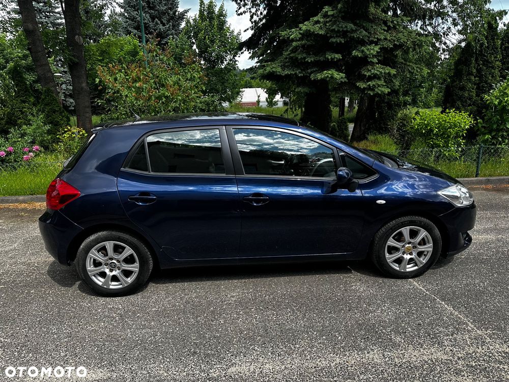 Toyota Auris 1.4 VVT-i Sol - 3