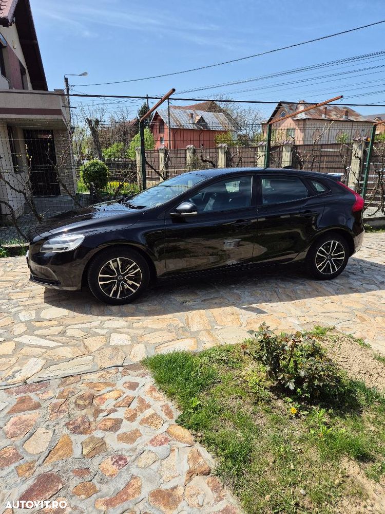 Volvo V40 D3 Aut. Momentum - 3