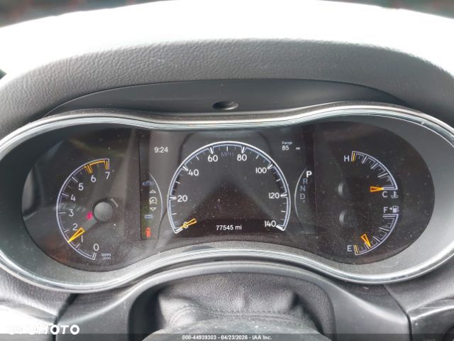 Jeep Grand Cherokee - 14