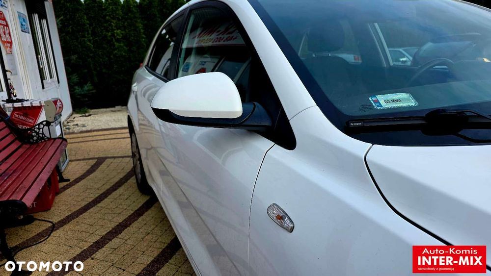 Kia Rio - 10