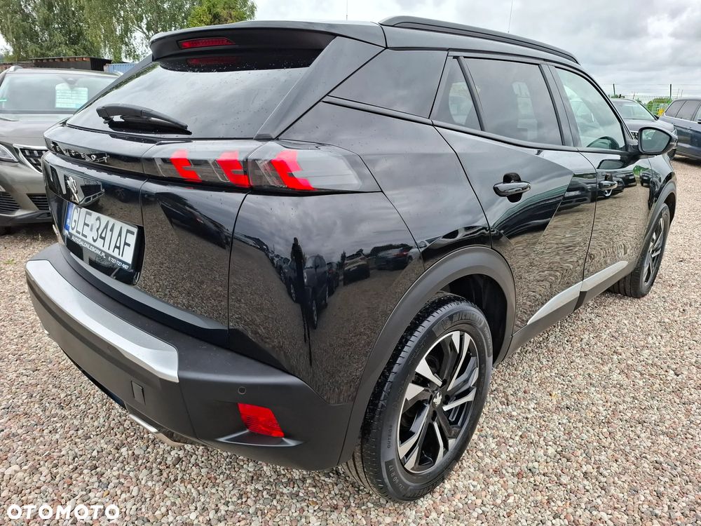 Peugeot 2008 BlueHDi 130 EAT8 GT Pack - 11