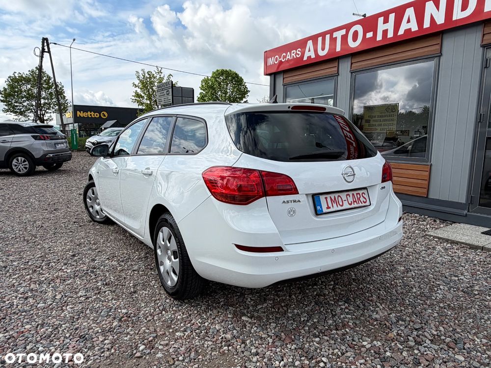 Opel Astra - 4