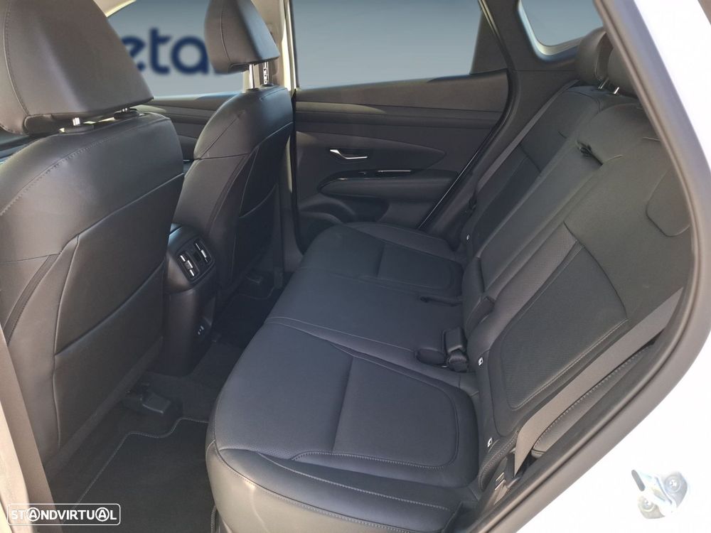 Hyundai Tucson 1.6 T-GDI HEV Vanguard - 12