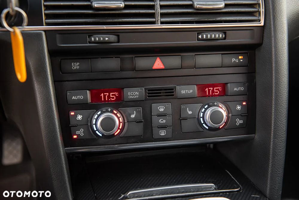 Audi A6 Avant 3.0 TDI DPF quattro tiptronic - 25