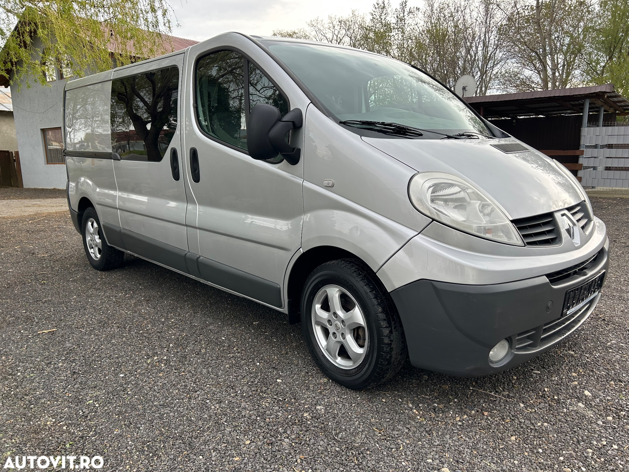 Renault Trafic 2.0 dCi 115 FAP L2H1 Komfort - 9