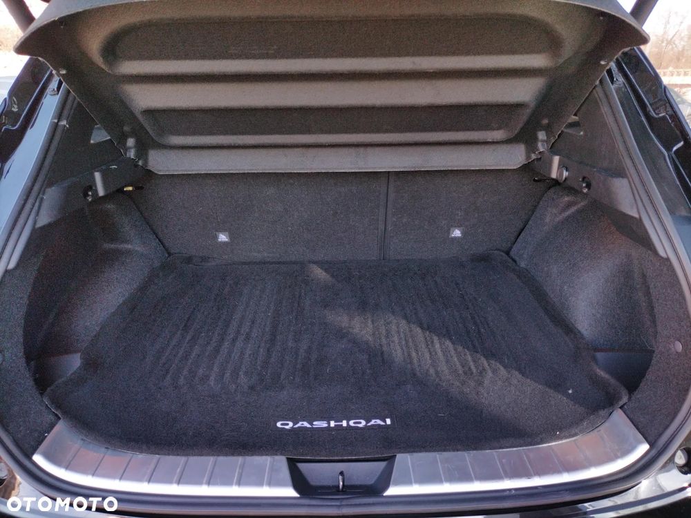 Nissan Qashqai 1.3 DIG-T MHEV N-Connecta Xtronic - 24