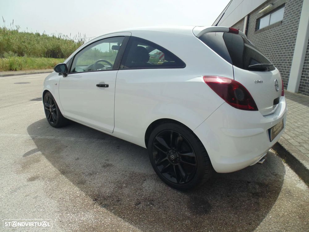 Opel Corsa 1.2 Black Edition 129g - 14