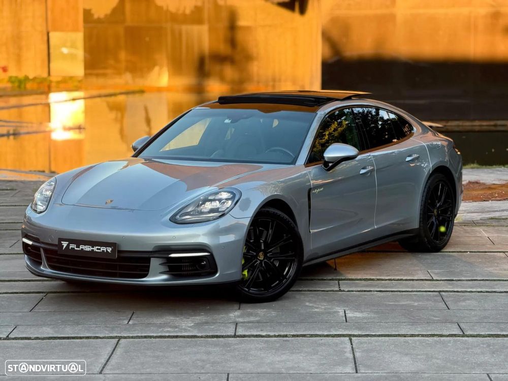 Porsche Panamera 4 E-Hybrid - 5