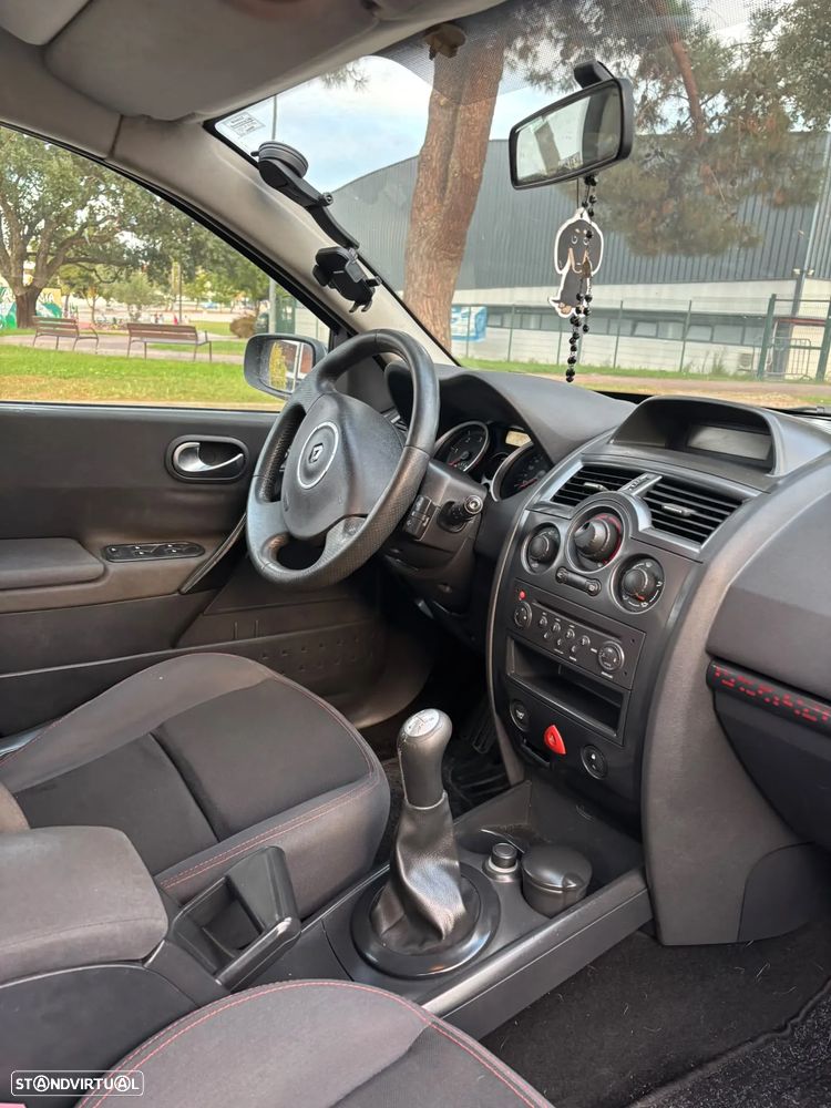 Renault Mégane Break 1.5 dCi Confort - 5