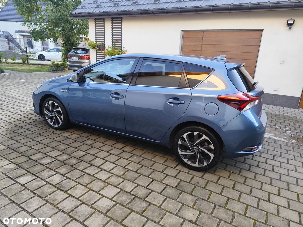 Toyota Auris 1.8 HSD Luna - 26
