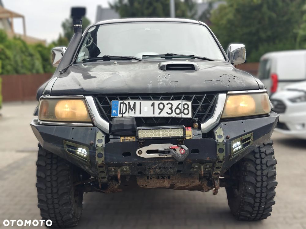 Mitsubishi Pajero Sport - 7