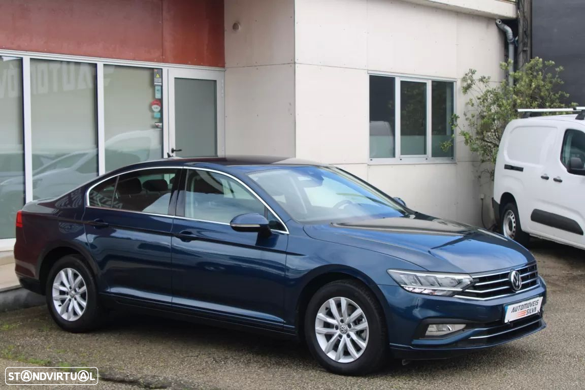 VW Passat 2.0 TDI Confortline - 8