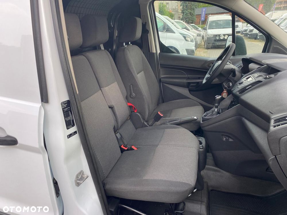 Ford CONNECT - 18
