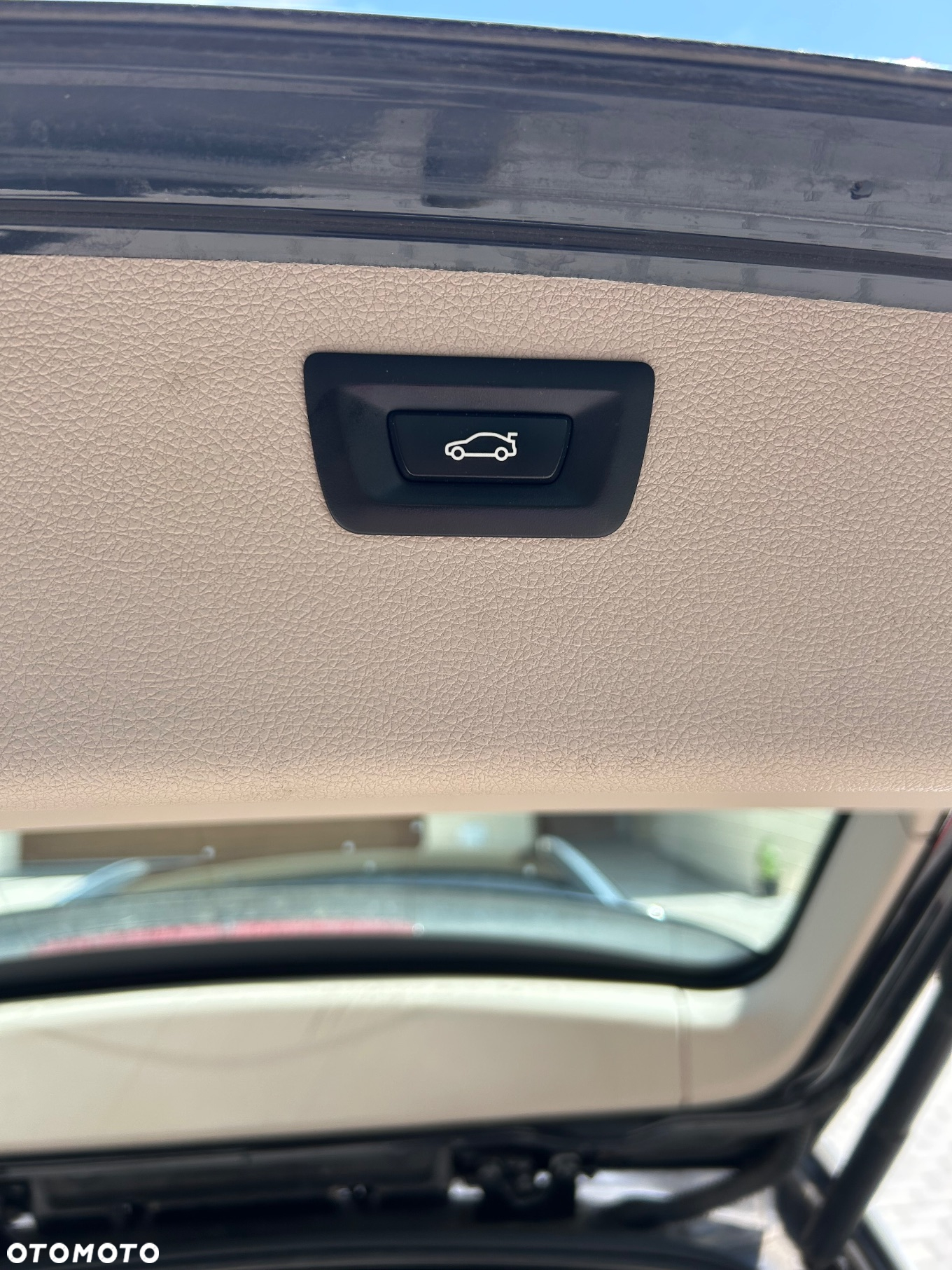 BMW Seria 3 318d - 15