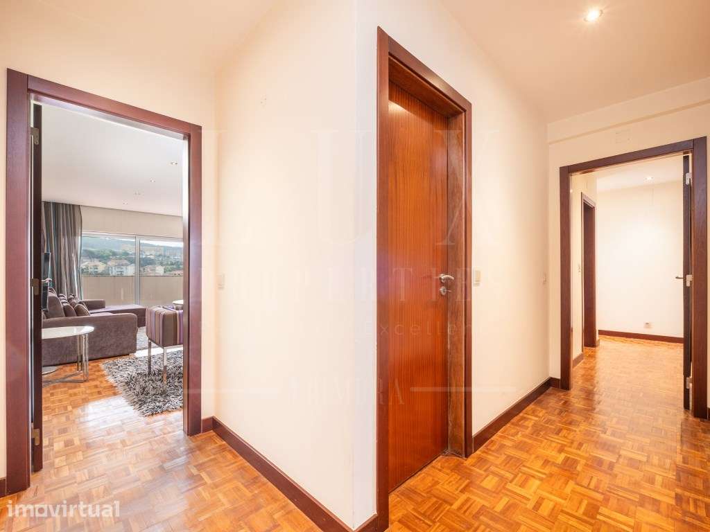 Apartamento T3 | Avenida Elísio de Moura, Coimbra - Grande imagem: 4/34
