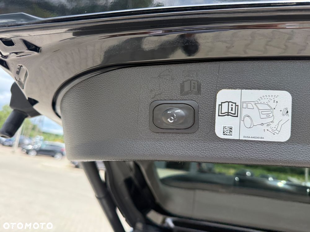 Ford Kuga 2.0 TDCi 4x2 ST-Line - 9