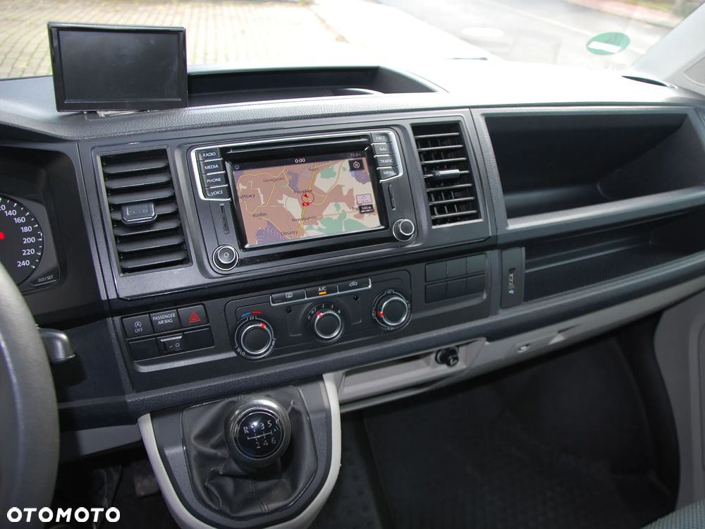 Volkswagen Transporter - 27