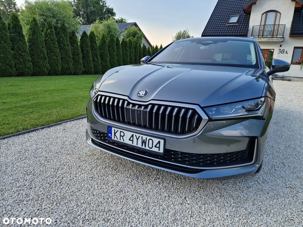 Skoda Superb 2.0 TDI SCR 4x4 L&K DSG - 12