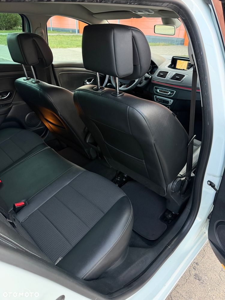 Renault Megane TCe 180 GT - 25