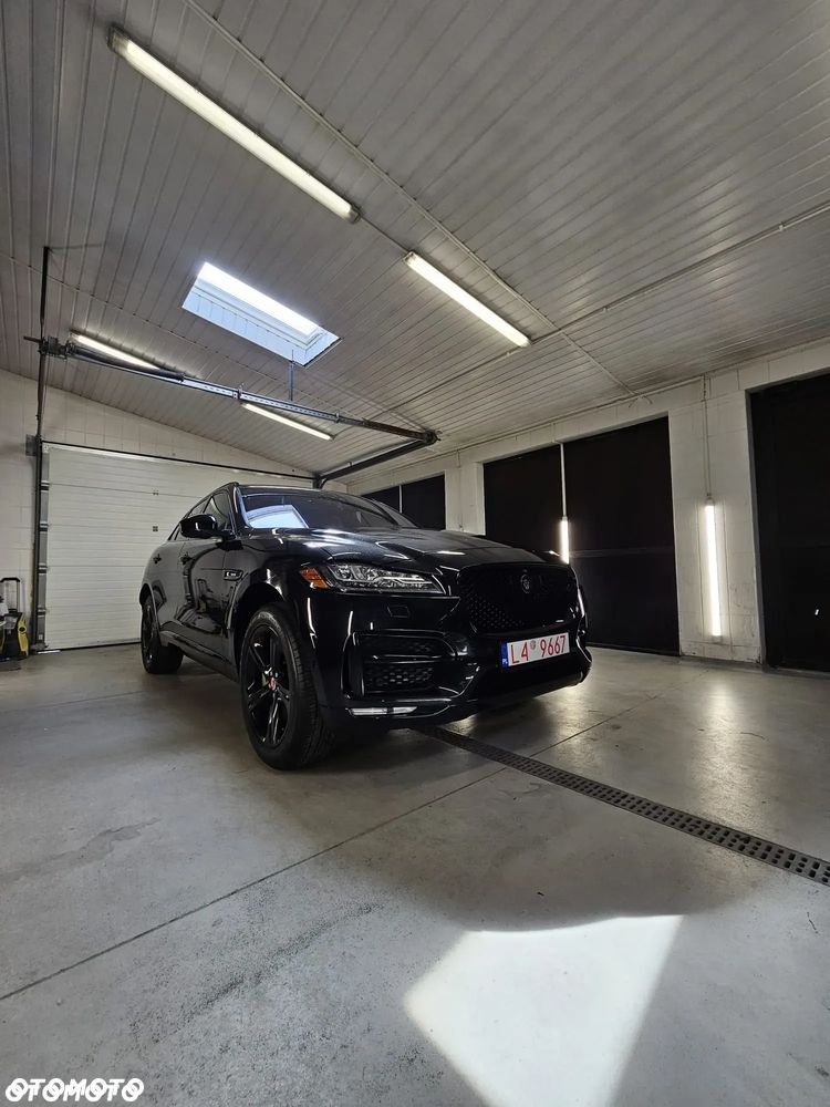 Jaguar F-Pace - 13