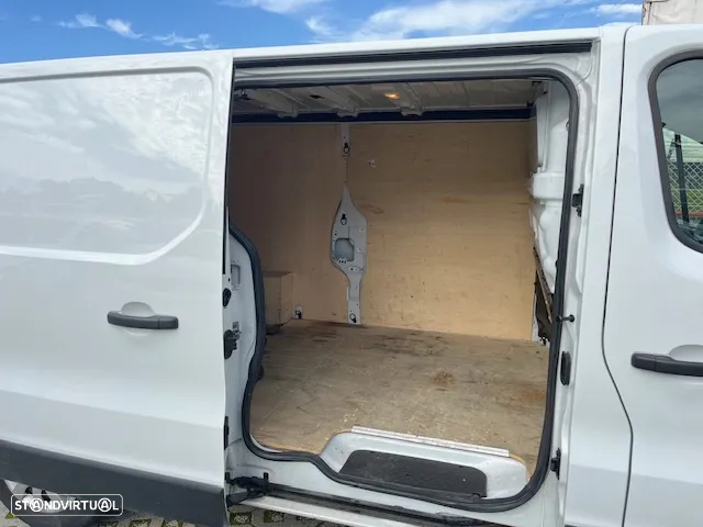 Renault TRAFIC LONGA 2.0 120cv - 8