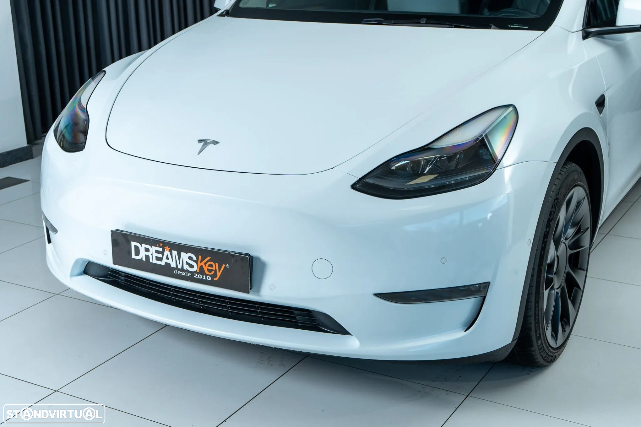 Tesla Model Y Long Range Dual Motor AWD - 10