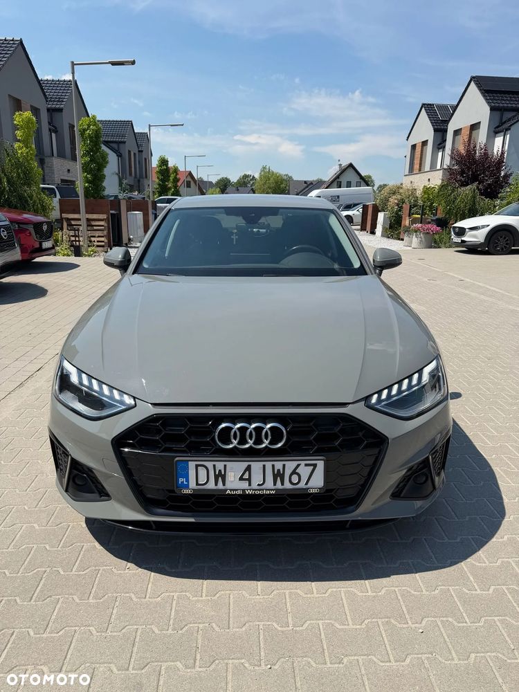 Audi A4 Limousine 35 TFSI Sport S tronic - 1