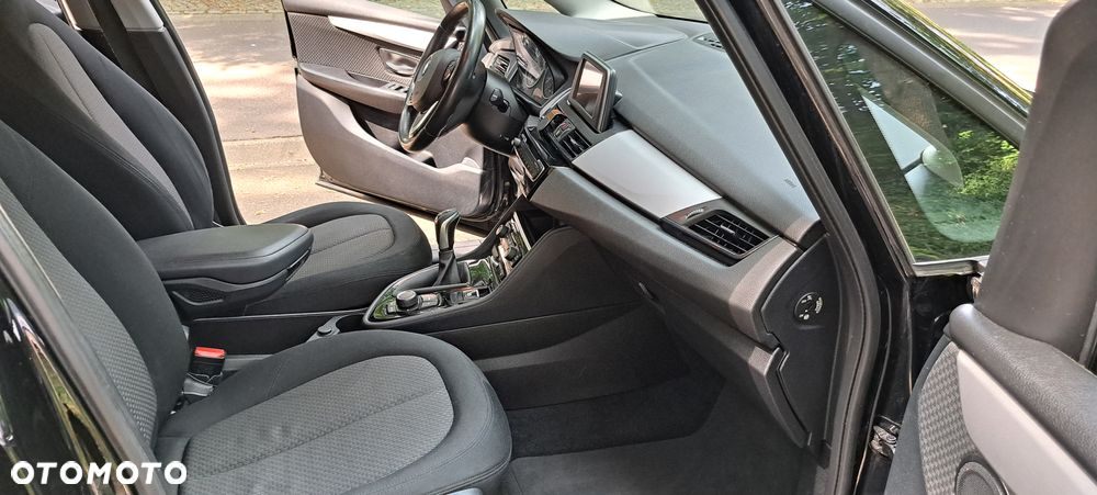 BMW Seria 2 218i Gran Tourer - 22