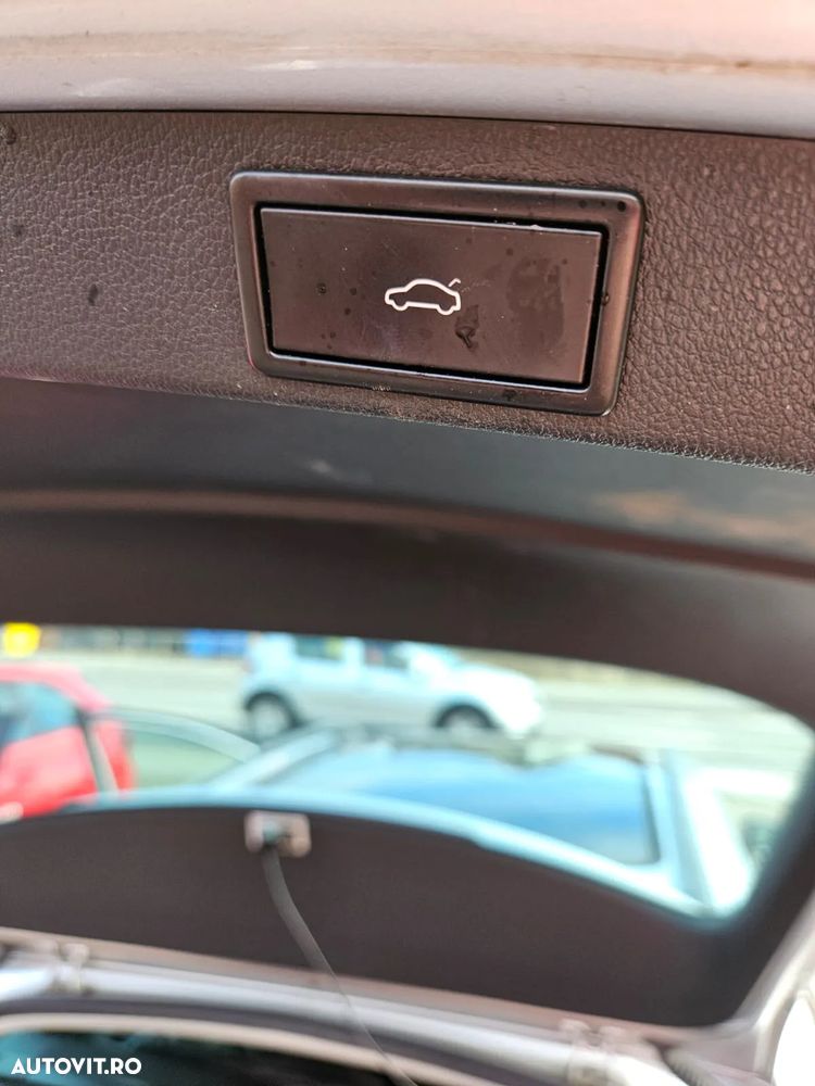 Skoda Octavia 2.0 TDI DSG Style - 9