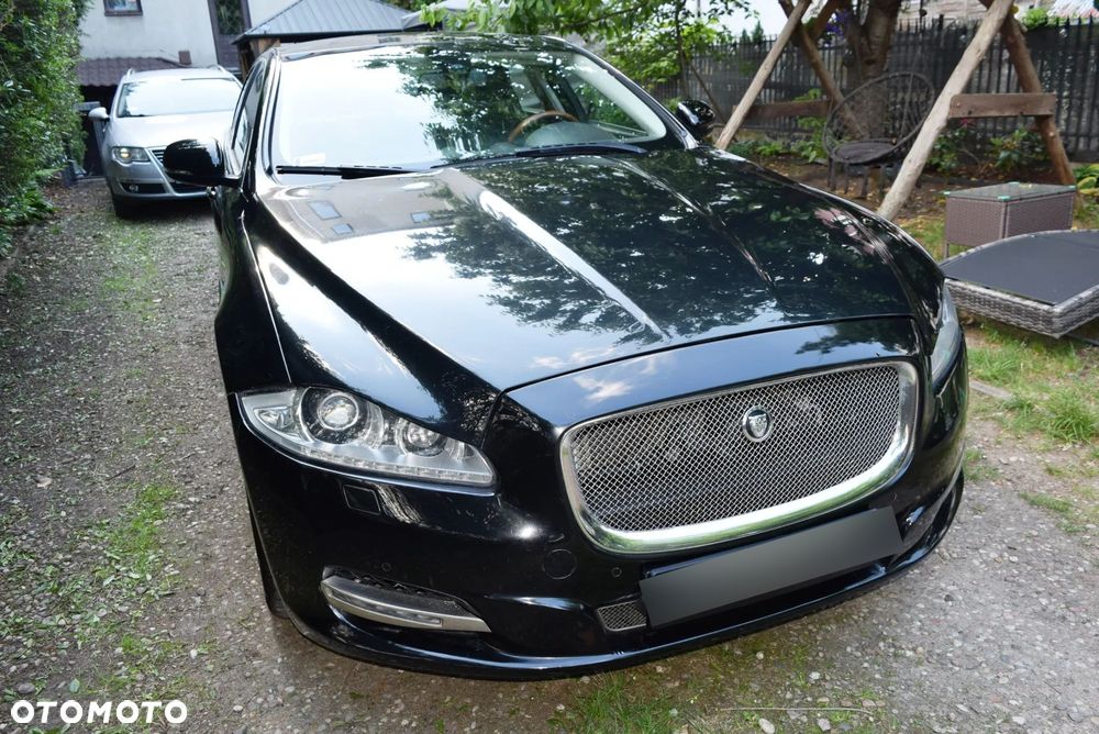 Jaguar XJ 3.0 D V6 Luxury - 17