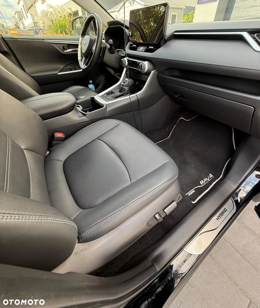 Toyota RAV4 - 12