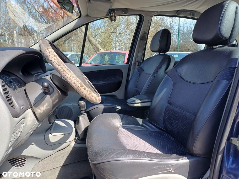 Renault Scenic - 6