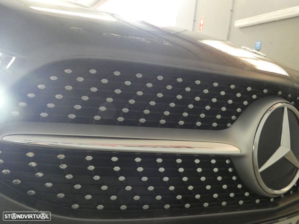 Mercedes-Benz A 180 d AMG Line - 26