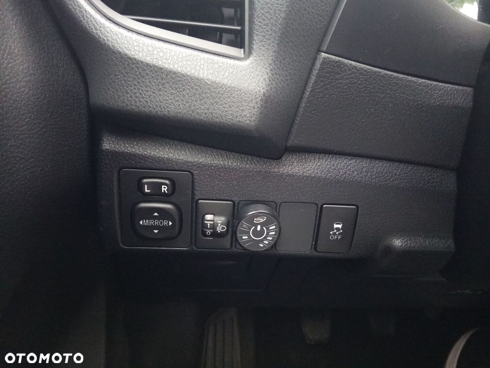 Toyota Corolla - 17