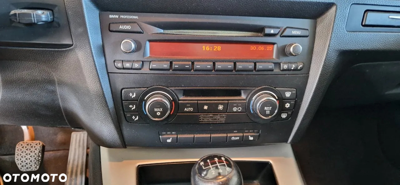 BMW Seria 3 320i - 15