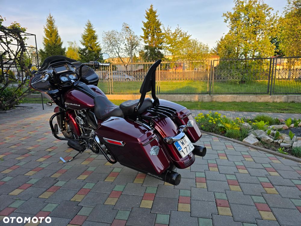 Harley-Davidson Touring Road Glide - 3