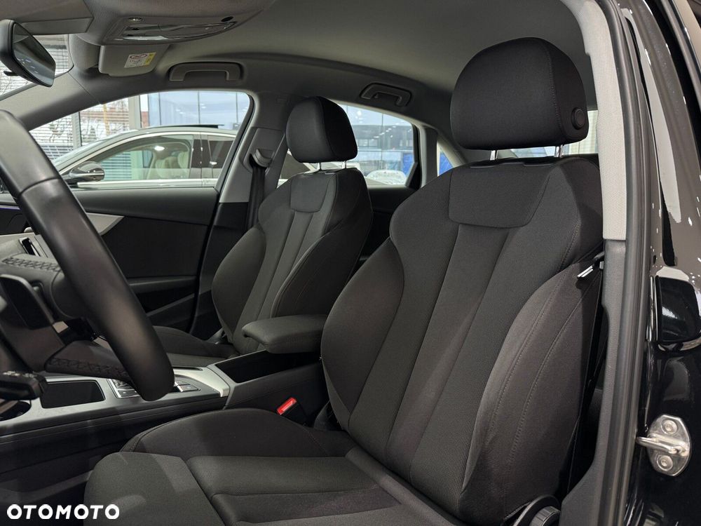 Audi A4 Limousine - 10