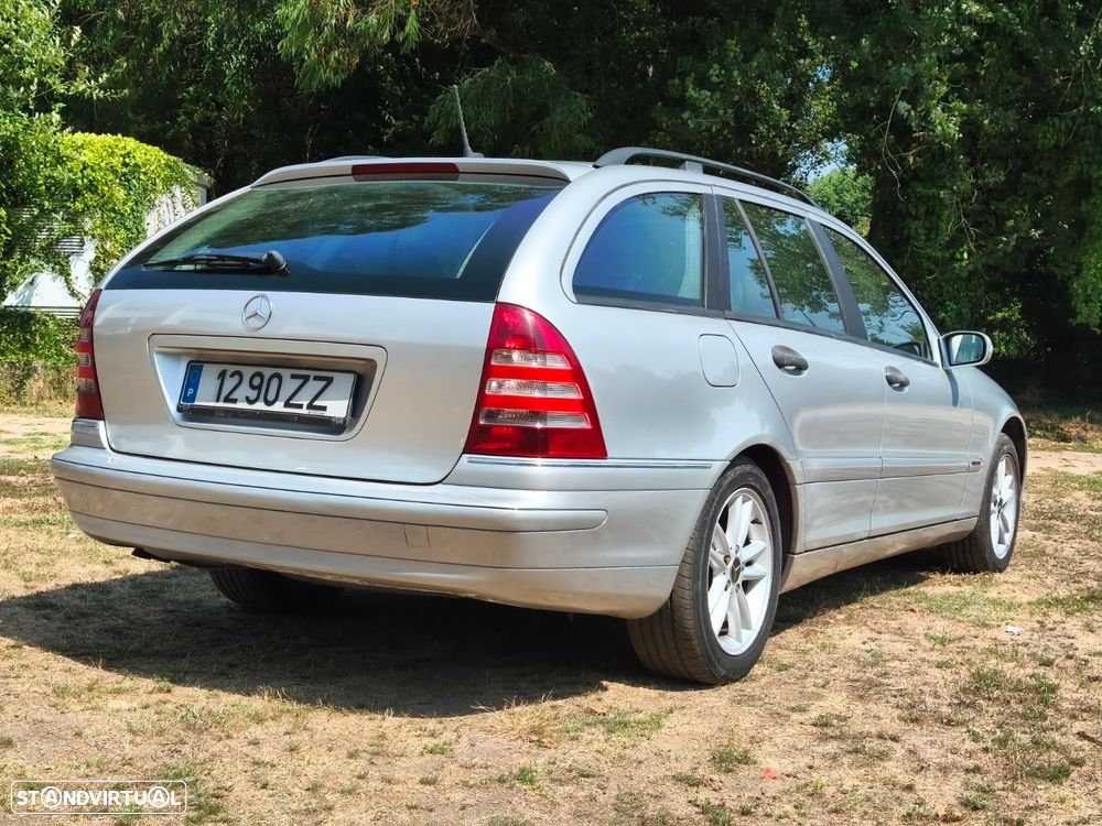 Mercedes-Benz C 220 — fotografia 40