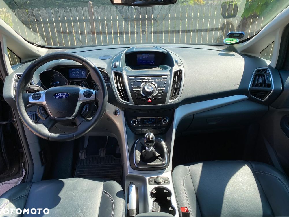 Ford Grand C-MAX - 11