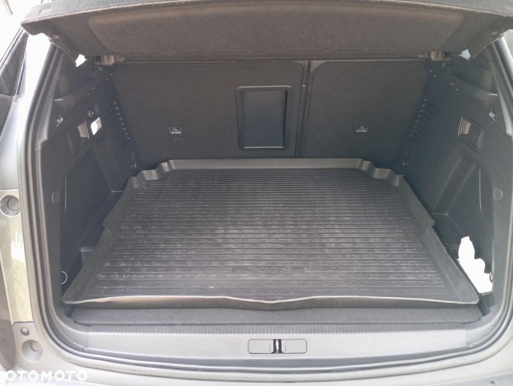 Peugeot 3008 2.0 BlueHDi GT S&S EAT8 - 11