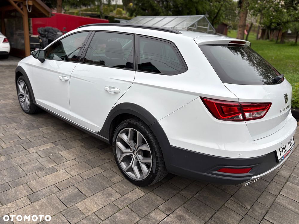Seat Leon 2.0 TDI DPF Start&Stop DSG XCELLENCE - 18