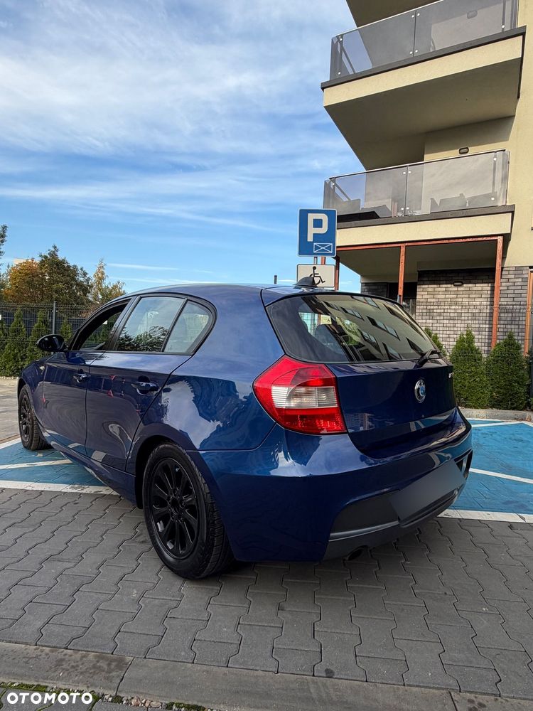 BMW Seria 1 120i - 10