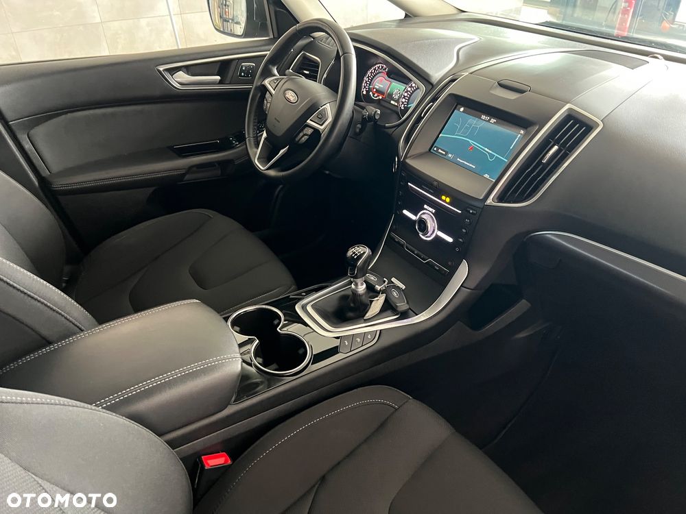 Ford S-Max - 23