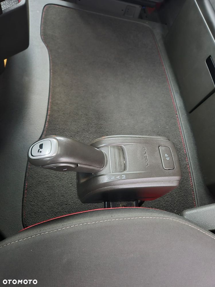 Volvo FH GLOBETROTTER - 30