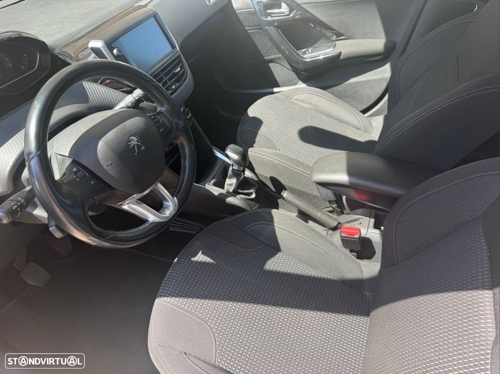 Peugeot 208 1.5 BlueHDi Allure - 9