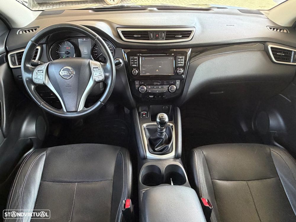 Nissan Qashqai 1.6 dCi Tekna Premium 18 360 - 10